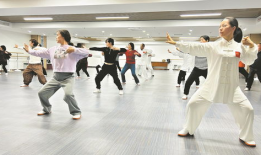 八段锦健身操视频,轻松入门，养生塑形两不误